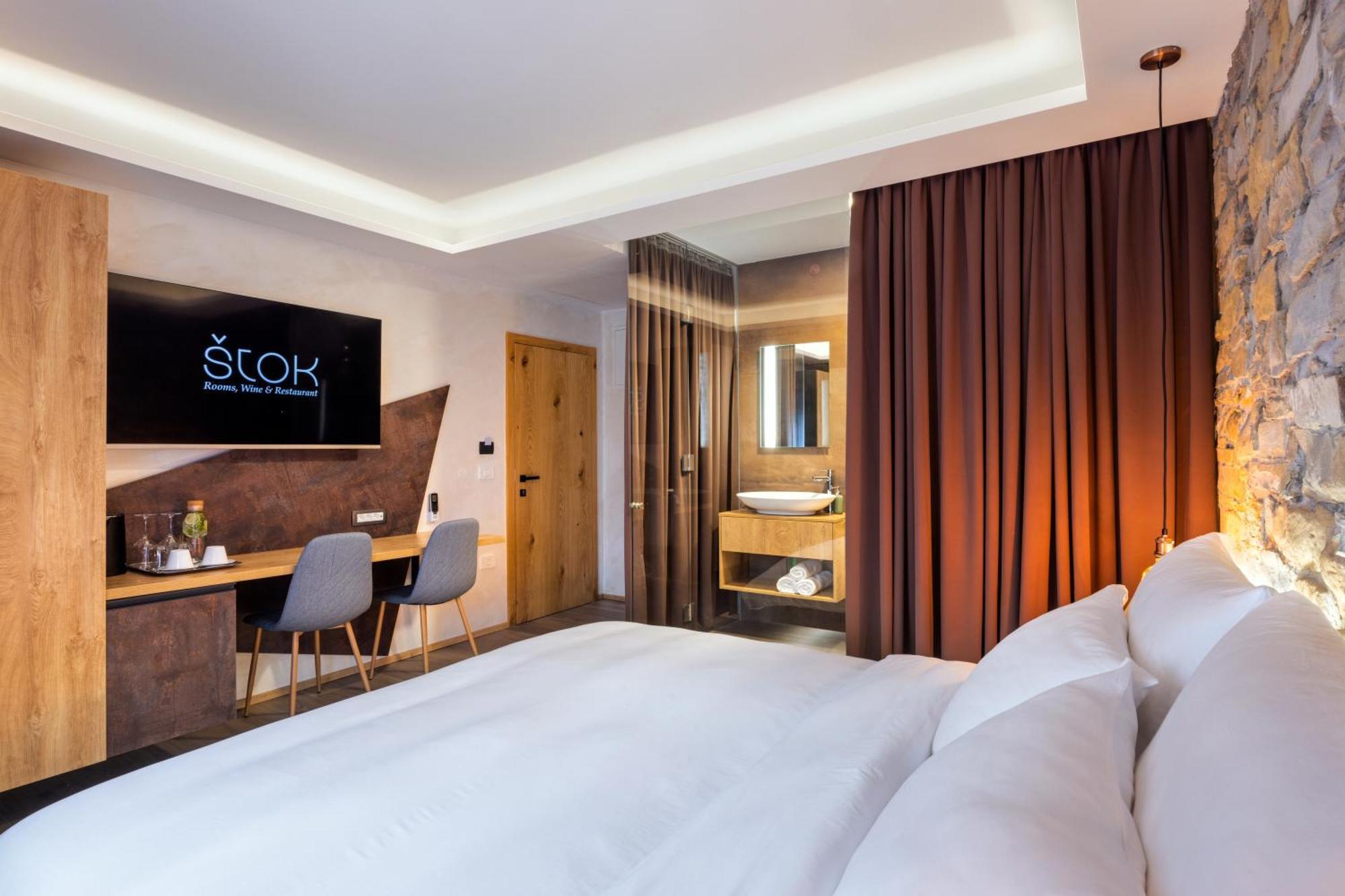 Stok - Rooms, Wine & Restaurant - Marezige, Копер Экстерьер фото